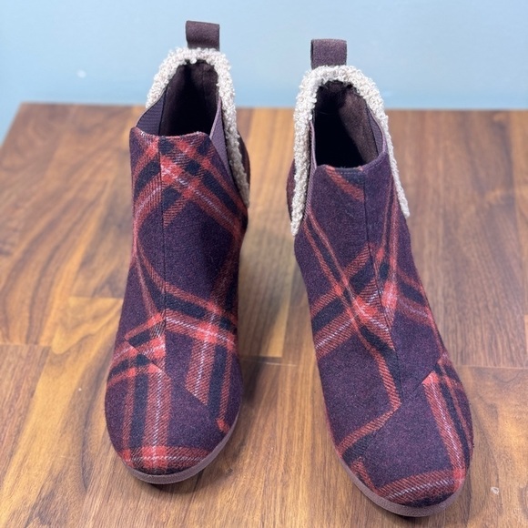 TOMS Kelsey Wedge Booties Barn Red Plaid Wool 9 - Picture 5 of 9
